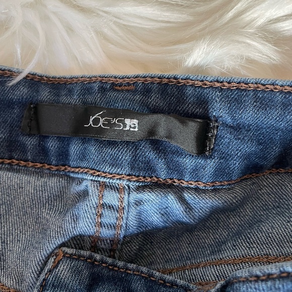 Joe’s Skinny Jeans in Dark Blue Denim - Picture 4 of 5